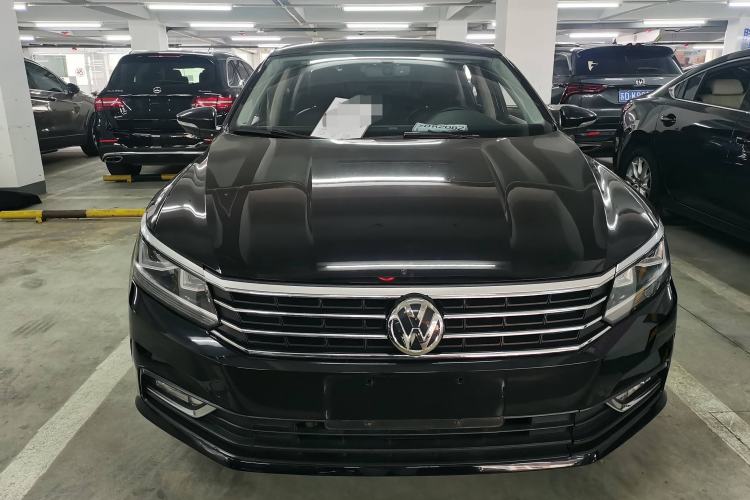 Used Volkswagen Passat 2017 330TSI DSG Luxury Edition
