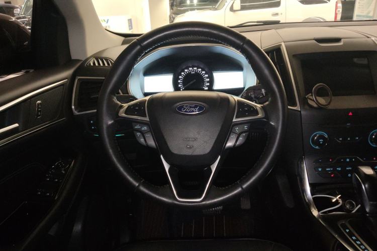 Used Ford Edge 2016 EcoBoost 245 Two-Wheel-Drive Titanium 7-Seater