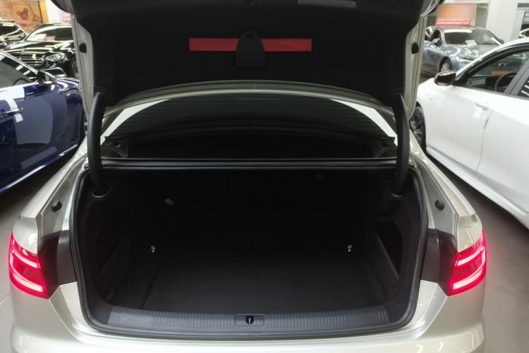 Used Audi A4L 2019 40 TFSI Fashion Edition China VI Emission Standard
