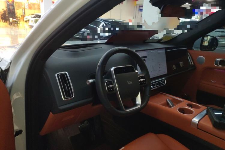 Used Li Auto L7 2023 Air model
