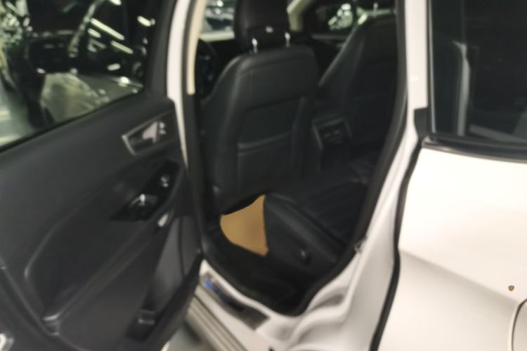 Used Ford Edge 2020 EcoBoost 245 Two-Wheel-Drive Platinum Edition 5 Seats
