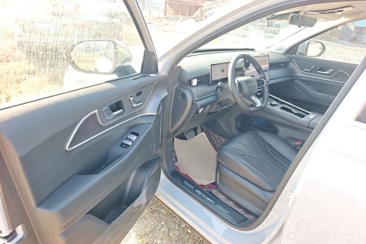 Used Chery Fengyun T9 2024 120 Long-Range Comfort Version 7 Seats Lithium Iron Phosphate
