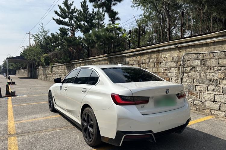 Used BMW i3 2024 eDrive 35 L
