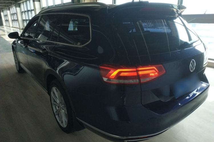 Used Volkswagen Variant 2018 380TSI Two-Wheel Drive Comfort Edition