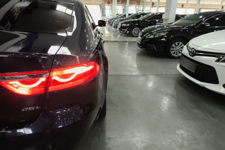 Used Jaguar XFL 2019 XFL 2.0T 250 PS Two-Wheel-Drive Luxury Edition
