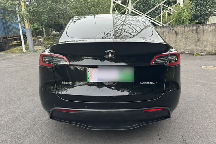 Used Tesla Model Y 2022 Rear-Wheel-Drive Version
