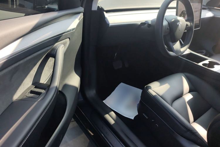 Used Tesla Model Y 2024 Rear-Wheel-Drive Version