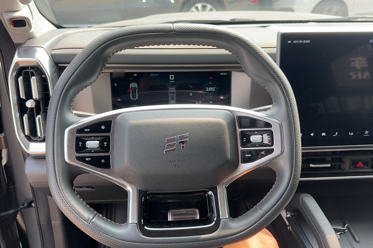 Used Jetour Traveler 2023 2.0T All-Wheel-Drive CrossPRO
