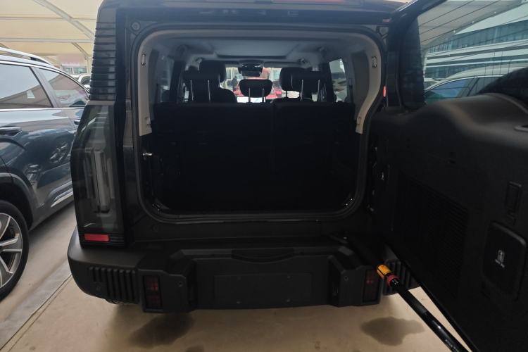 Used JETOUR Traveler 2023 2.0T Four-Wheel Drive Conqueror