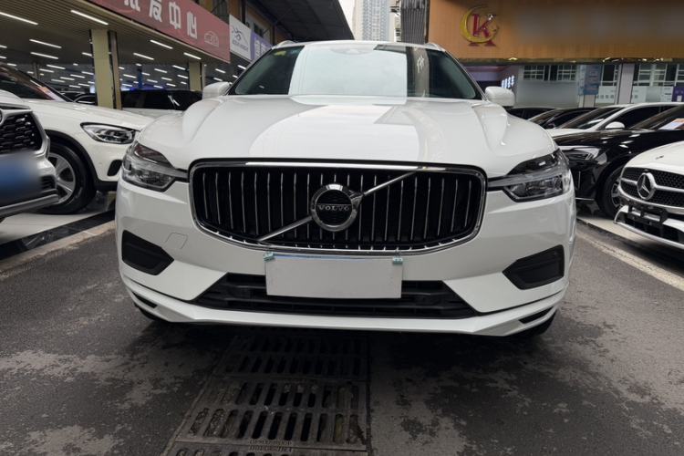 Used Volvo XC60 2019 T5 4x4 Smart Edition China VI Standard