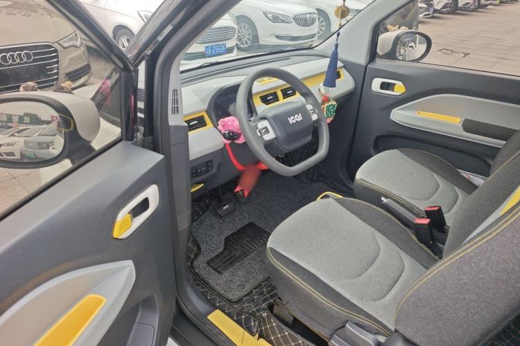 Used Chery QQ Ice Cream 2022 170km Sundae Phosphate Lithium-Ion