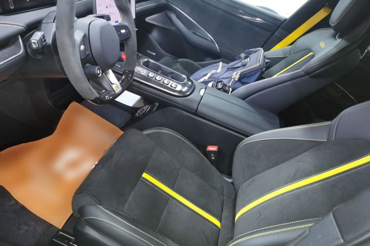 Used  SU7 Ultra 2025 Ultra Model
