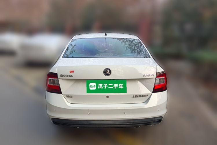 Used Skoda Rapid 2018 1.6L Manual Standard Edition
