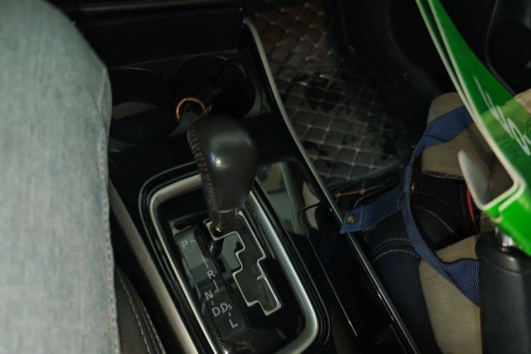 Used Mitsubishi Outlander 2018 2.0L Two-Wheel Drive Glory Edition 5 Seats
