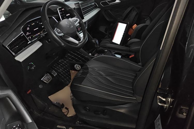 Used Volkswagen Tiguan L 2024 330TSI Automatic Two-Wheel Drive R-Line Enhanced Edition
