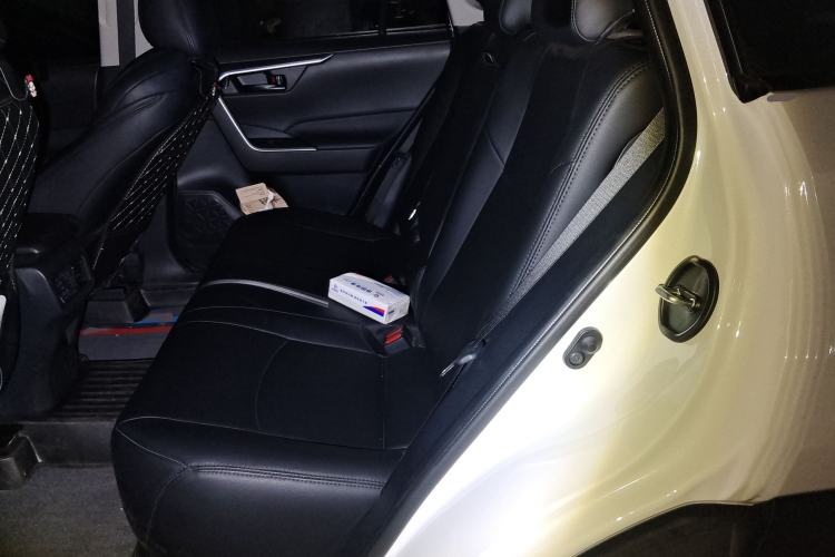 Used Toyota Wildlander 2024 2.0L CVT Two-Wheel Drive Leading Edition