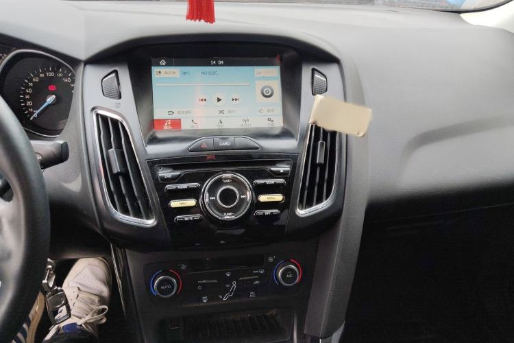 Used Ford Focus 2017 Sedan 1.6L Manual Fashion Edition Smart Drive Version
