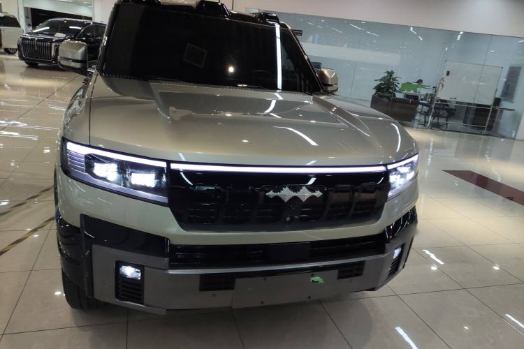 Used  Leopard 8 2025 Smart & Brave Flagship Edition 6 Seats
