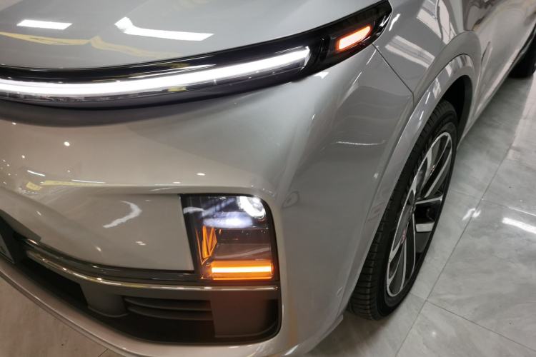 Used Li Auto L8 2024 Ultra Model
