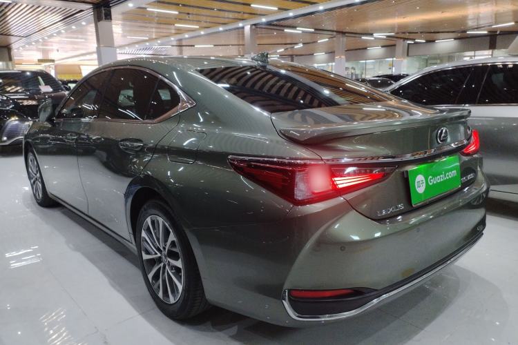 Used Lexus ES 2022 200 Excellence Edition