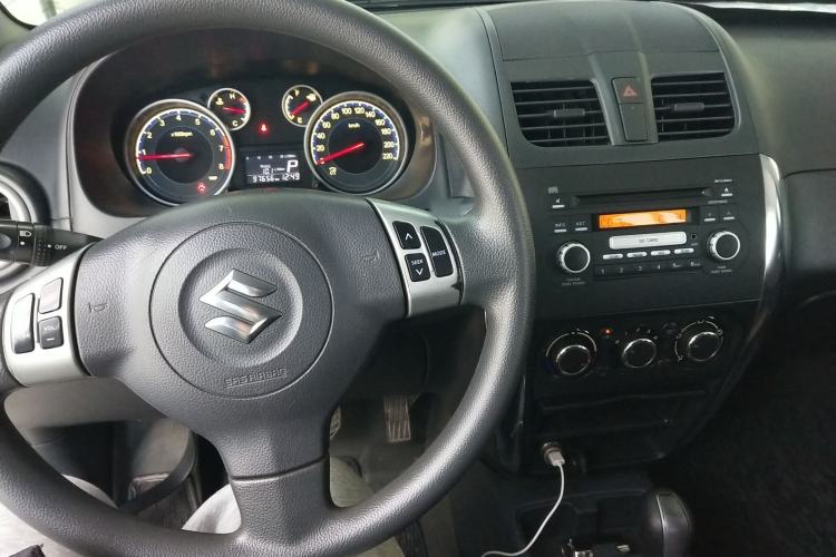 Used Suzuki SX4 2016 1.6L Automatic Classic Edition
