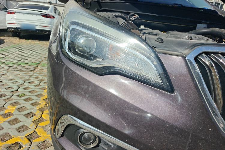 Used Buick Envision 2015 20T Two-Wheel-Drive Elite Model
