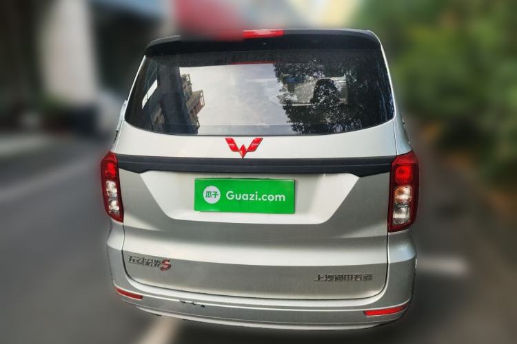 Used Wuling Hongguang 2019 1.5L S Basic Version China VI Standard LAR
