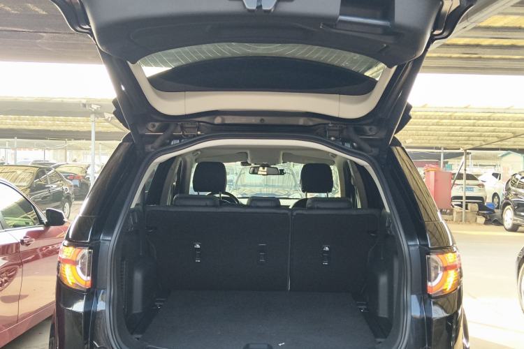 Used Land Rover Discovery Sport 2018 240 PS SE Version