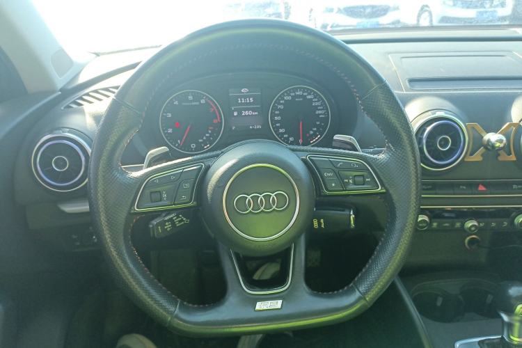 Used Audi A3 2014 Limousine 35 TFSI Automatic Comfort Model
