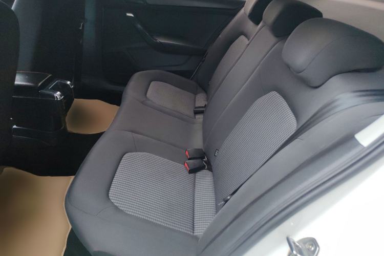 Used Volkswagen Santana 2016 1.4L Manual Fashion Edition
