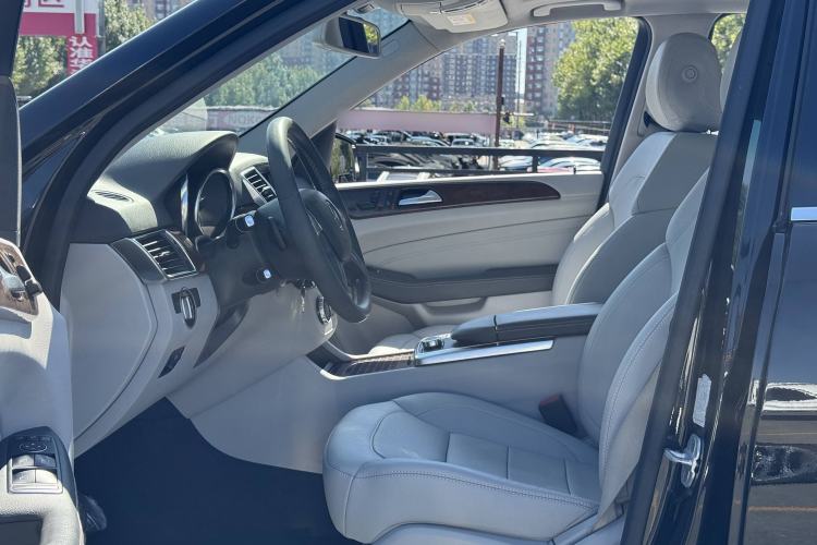 Used Mercedes-Benz M-Class 2014 ML 400 4MATIC Dynamic Model