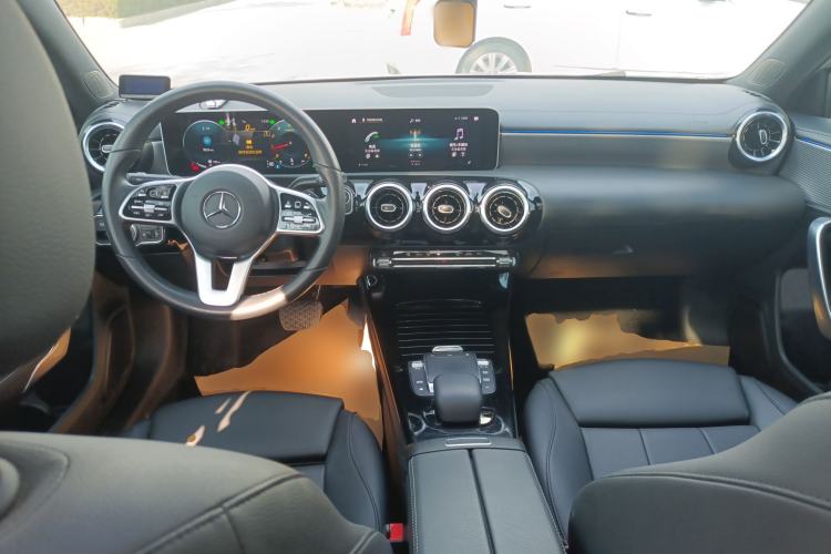 Used Mercedes-Benz A-Class 2020 Facelift A 180 L Sport Sedan Special Configuration
