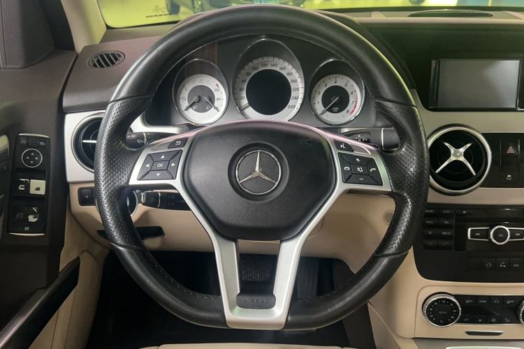 Used Mercedes-Benz GLK-Class 2015 GLK 260 4MATIC Dynamic Edition Ultimate Version