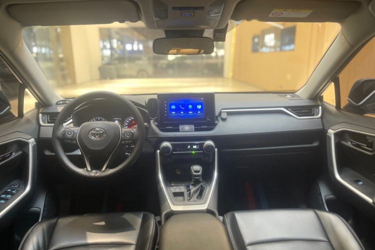 Used Toyota RAV4 2022 2.0L CVT Two-Wheel Drive Urban Edition
