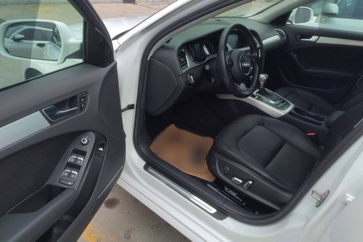 Used Audi A4L 2013 35 TFSI Automatic Standard Model
