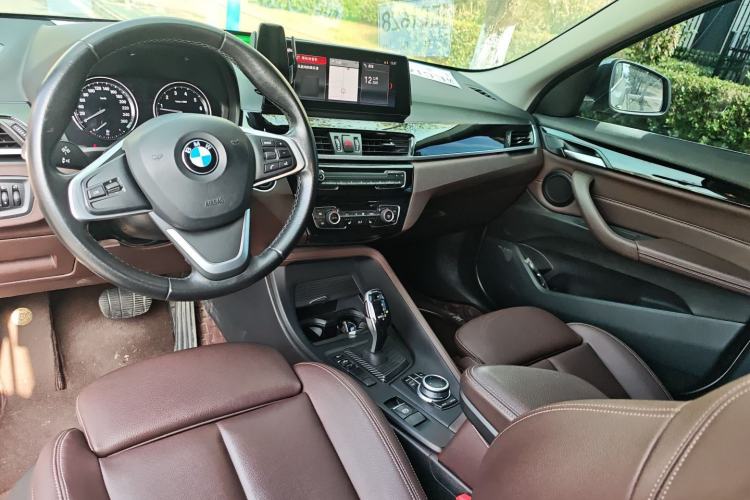 Used BMW X1 2020 sDrive25Li Leading Model
