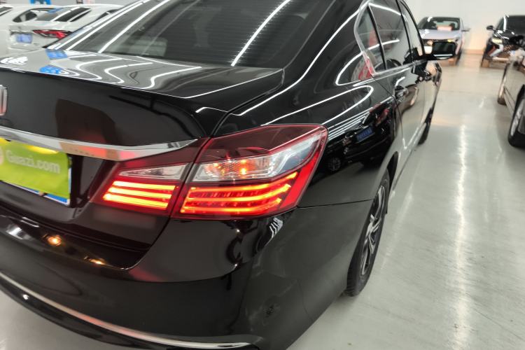 Used Honda Accord 2016 2.0L Elite Edition
