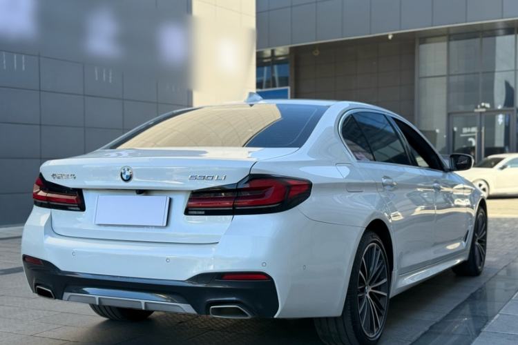 Used BMW 5 Series 2022 Second Facelift 530Li Leading Edition M Sport Package
