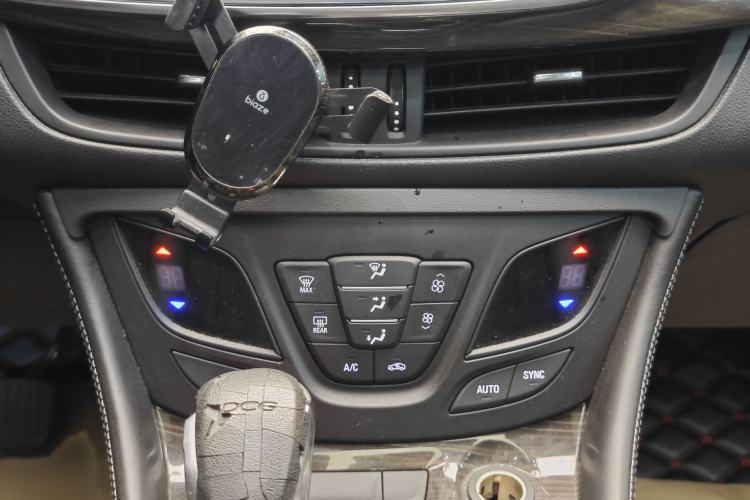 Used Buick Envision 2018 20T Two-Wheel-Drive Leading Model
