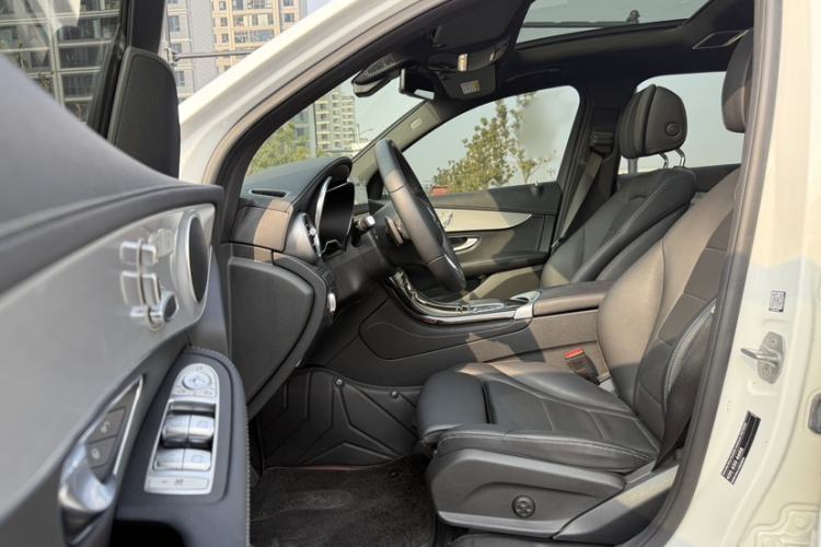 Used Mercedes-Benz GLC 2021 GLC 260 L 4MATIC Dynamic Edition
