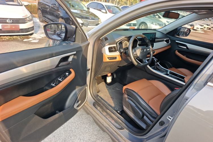 Used Geely Auto Vision X6 2020 1.4T CVT Luxury Edition
