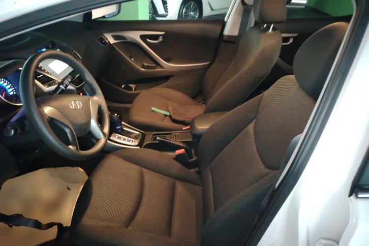 Used Hyundai Elantra 2015 1.6L Automatic Leading Model
