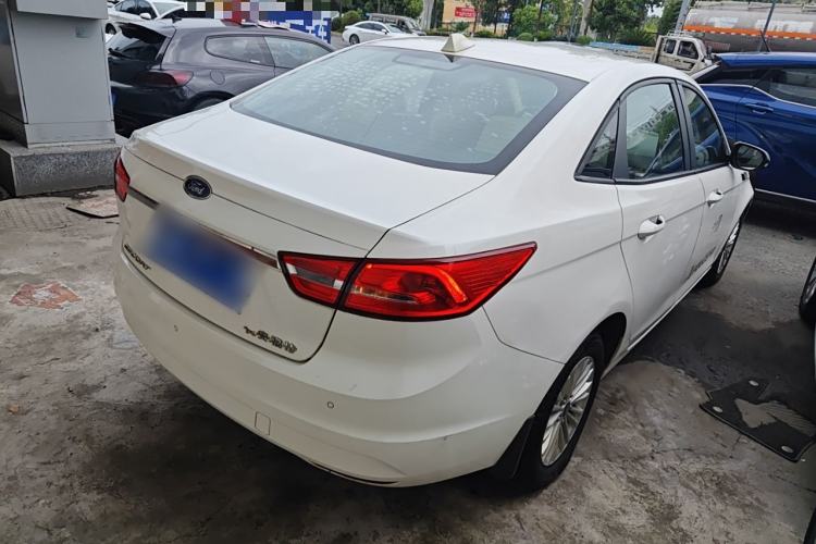 Used Ford Escort 2015 1.5L Automatic Comfort Model
