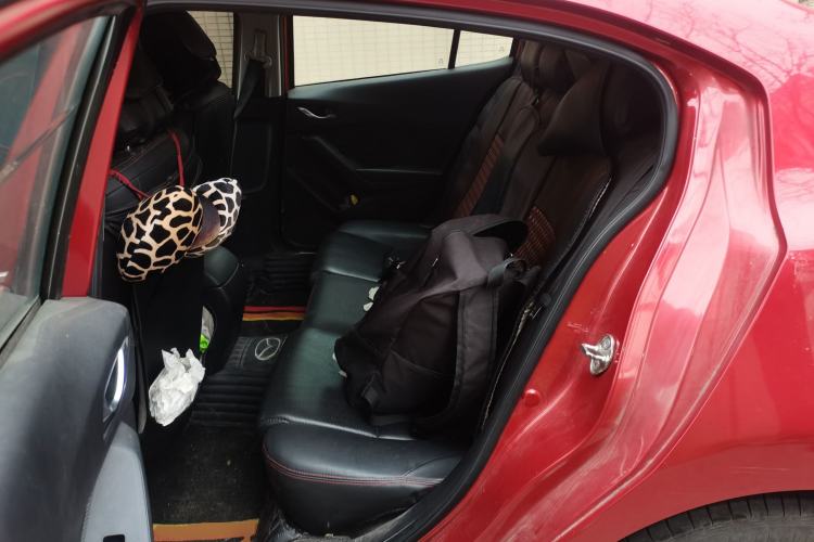 Used Mazda Mazda 3 Axela 2016 Sedan 1.5L Automatic Luxury Model