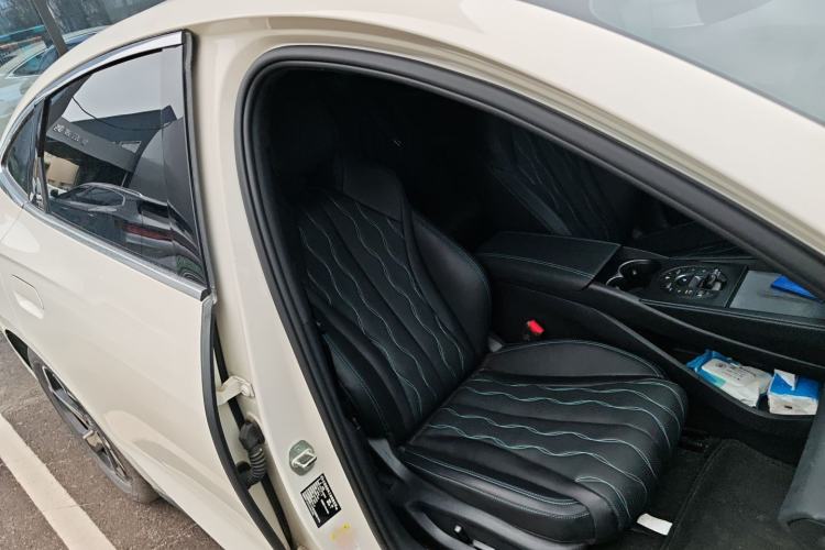 Used BYD Seal 06 New Energy 2025 DM-i Intelligent Drive 120KM Flagship Model
