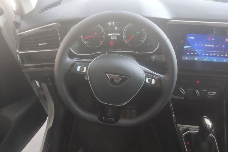 Used Jetta VS5 2022 280TSI Automatic Trendy Pro Version
