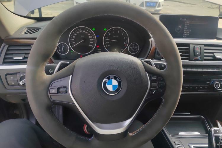 Used BMW 3 Series 2014 320Li Luxury Design Package
