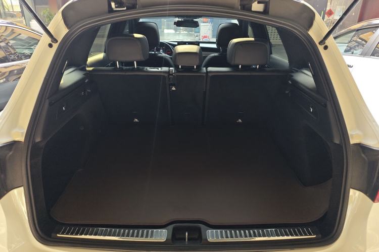 Used Mercedes-Benz GLC 2018 GLC 260 4MATIC Dynamic Edition
