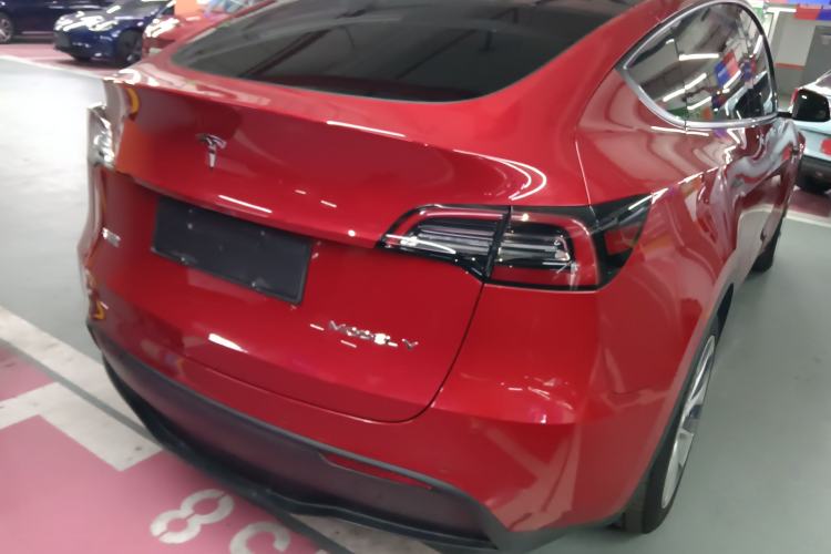 Used Tesla Model Y 2021 Standard Range Rear-Wheel Drive Version
