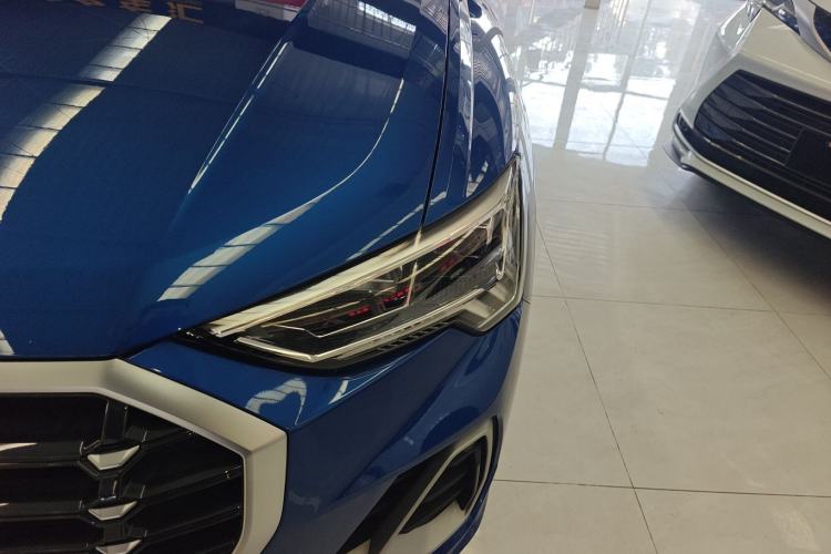 Used Audi Q3 2021 35 TFSI Fashion Dynamic Model